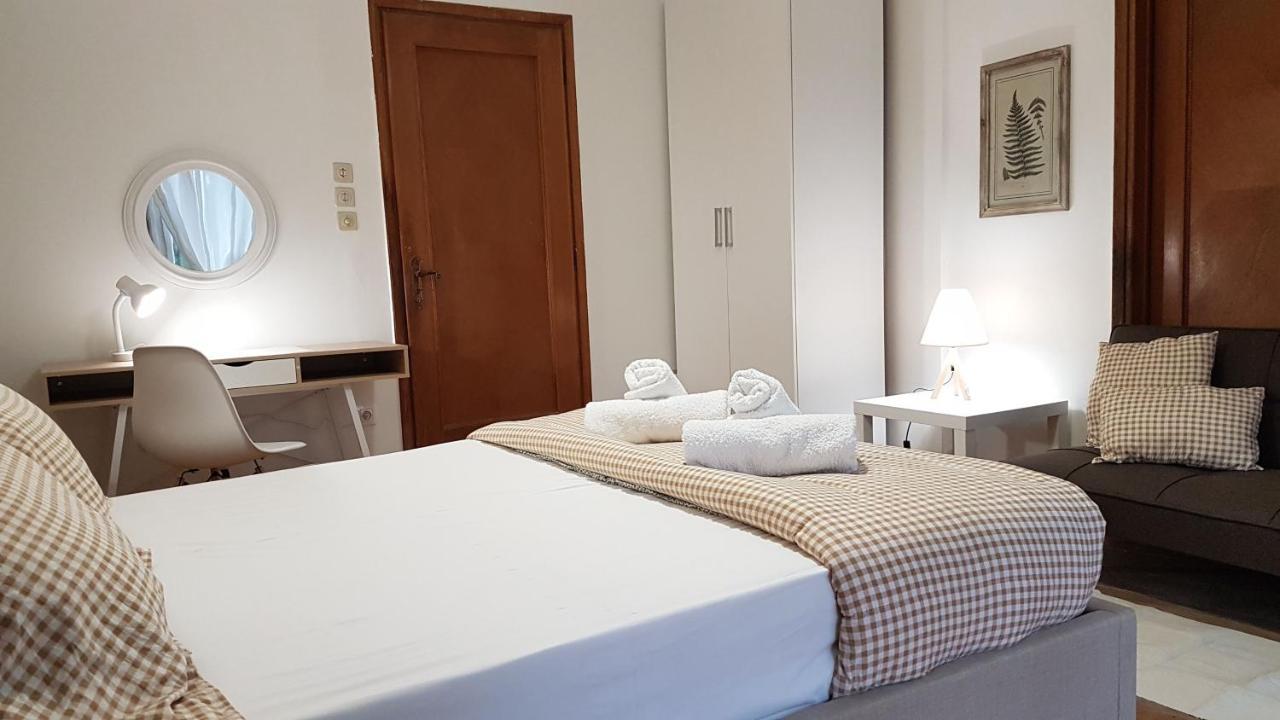 Apricot Apartment - Athens Center, 6 Bd, 2.5 Bath Buitenkant foto