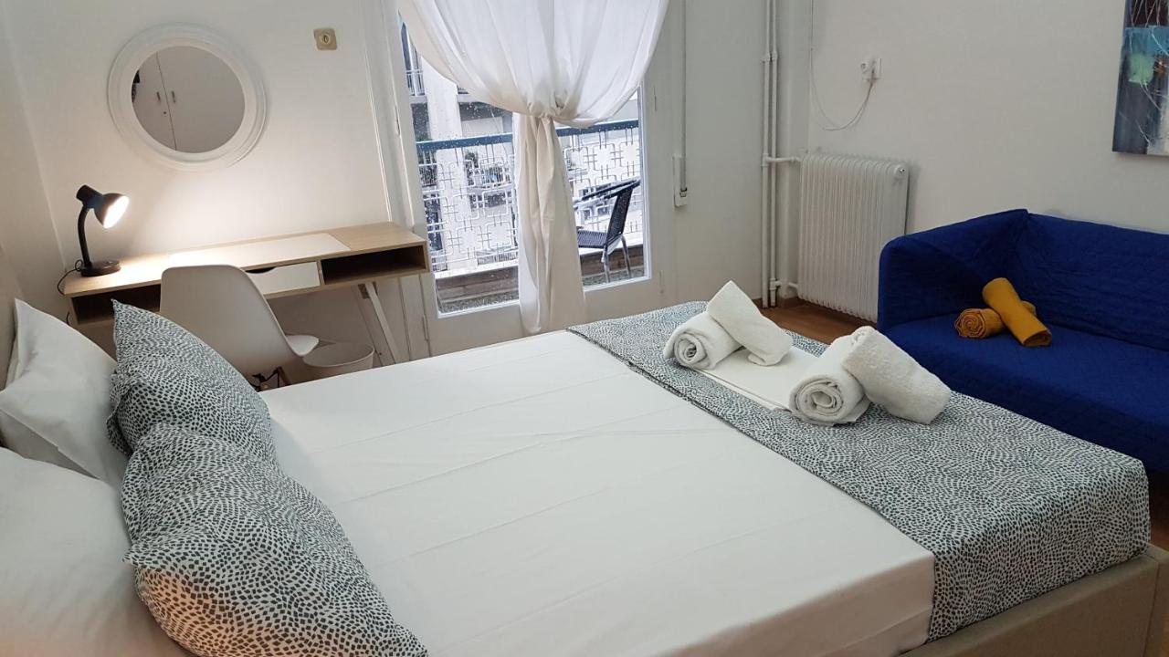 Apricot Apartment - Athens Center, 6 Bd, 2.5 Bath Buitenkant foto
